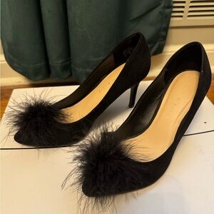 Kelly & Katie Black Feather Pom Pump Women’s Heels
